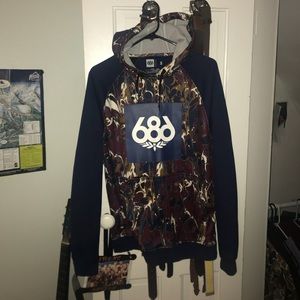 686 Unisex waterproof ski/snowboard hoodie